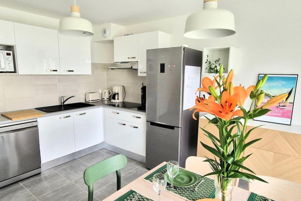 Maison Moderne A Baden Buitenkant foto